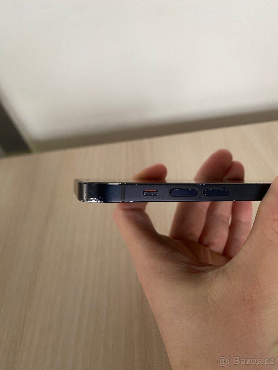 IPhone 12 128 GB - plně funkční - 4