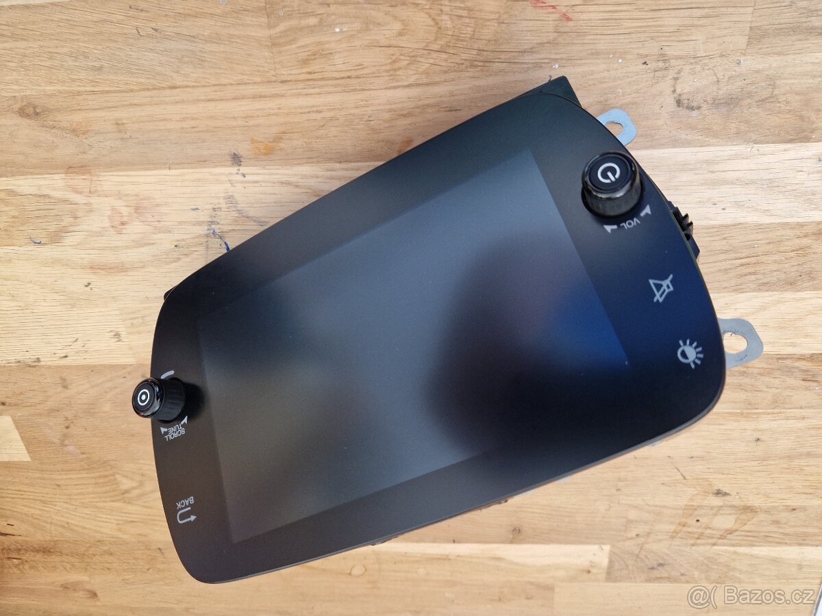 Fiat 500 facelift - rádio Uconnect 7 palců - 4