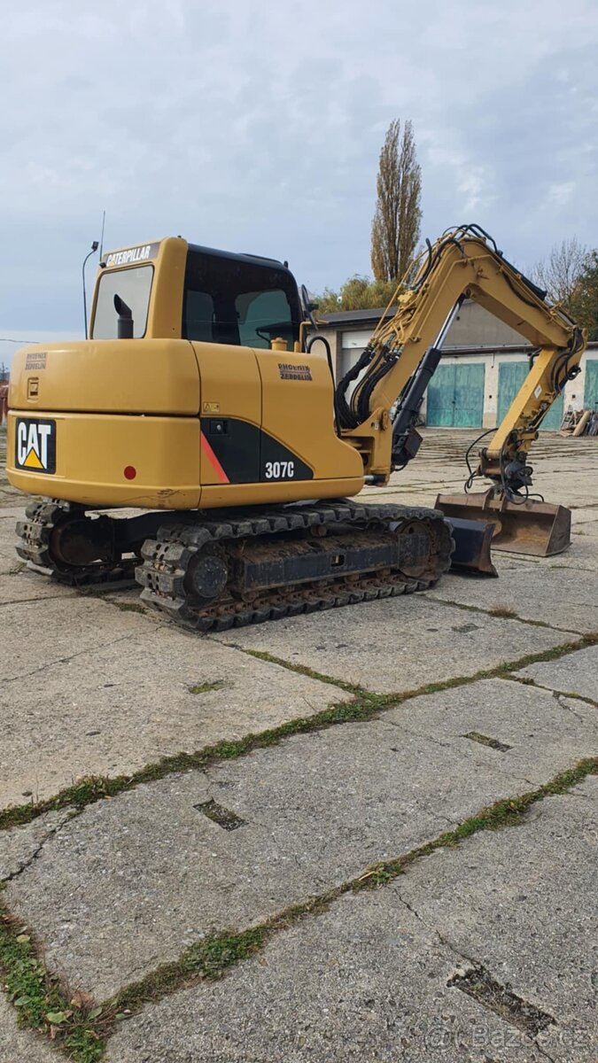 Caterpillar 307C - 4