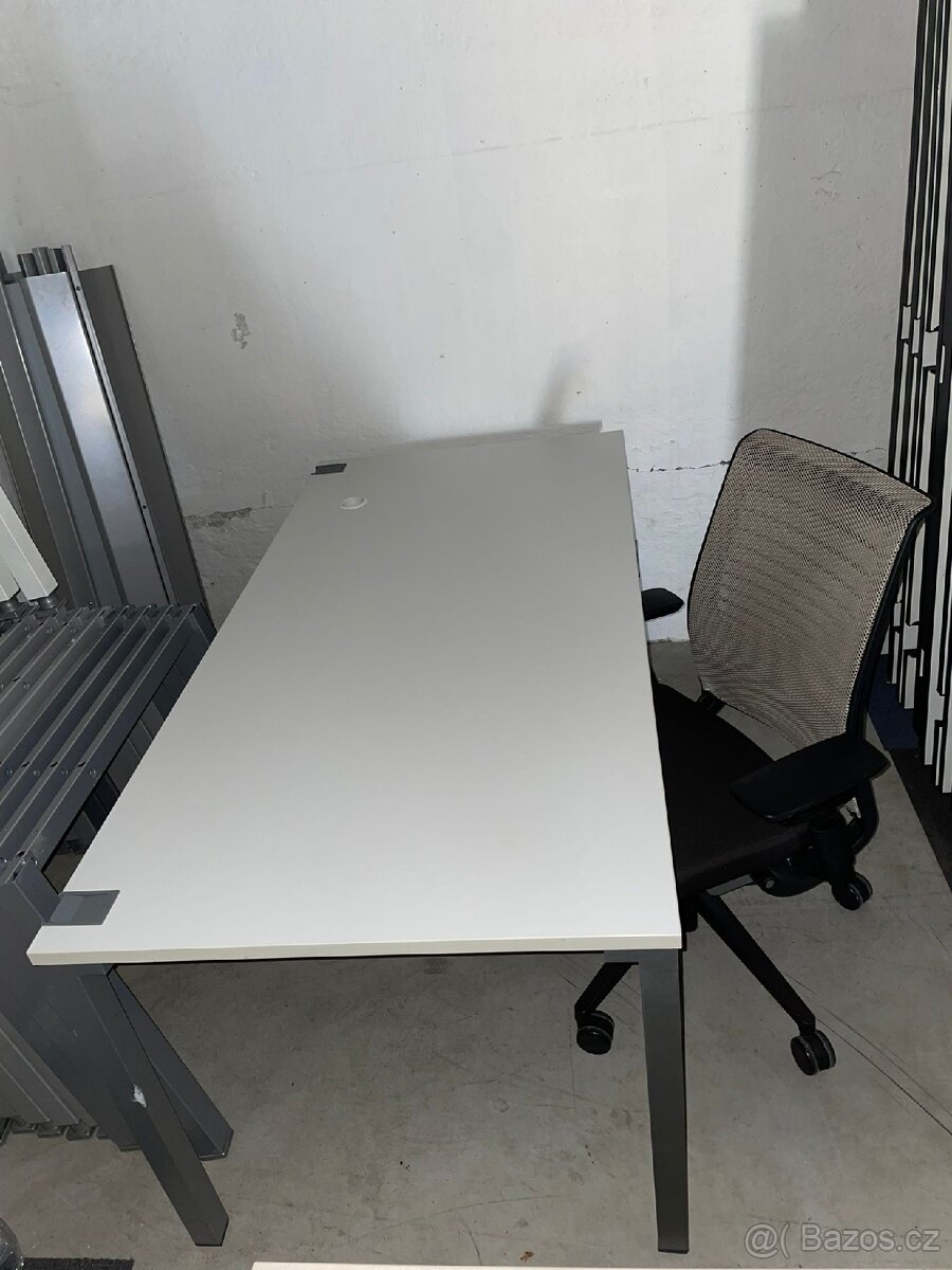 Steelcase stoly - 4