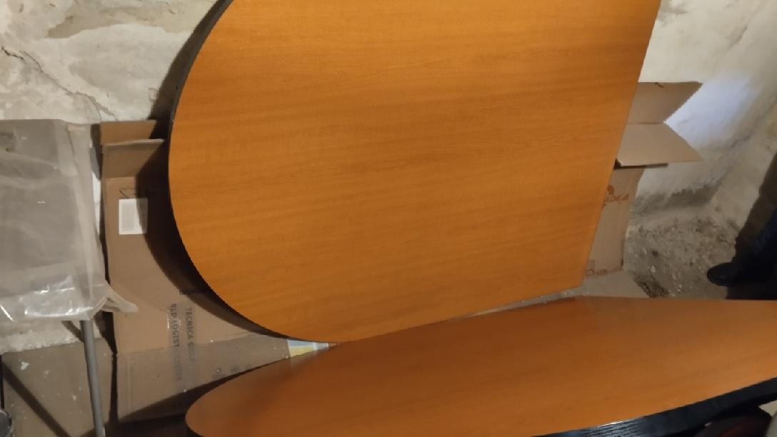 Prodám velmi levně 7 židlí - 4