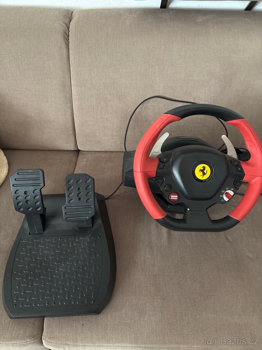 Xbox One 500 GB + 2 ovladače + 20 her + volant - 4