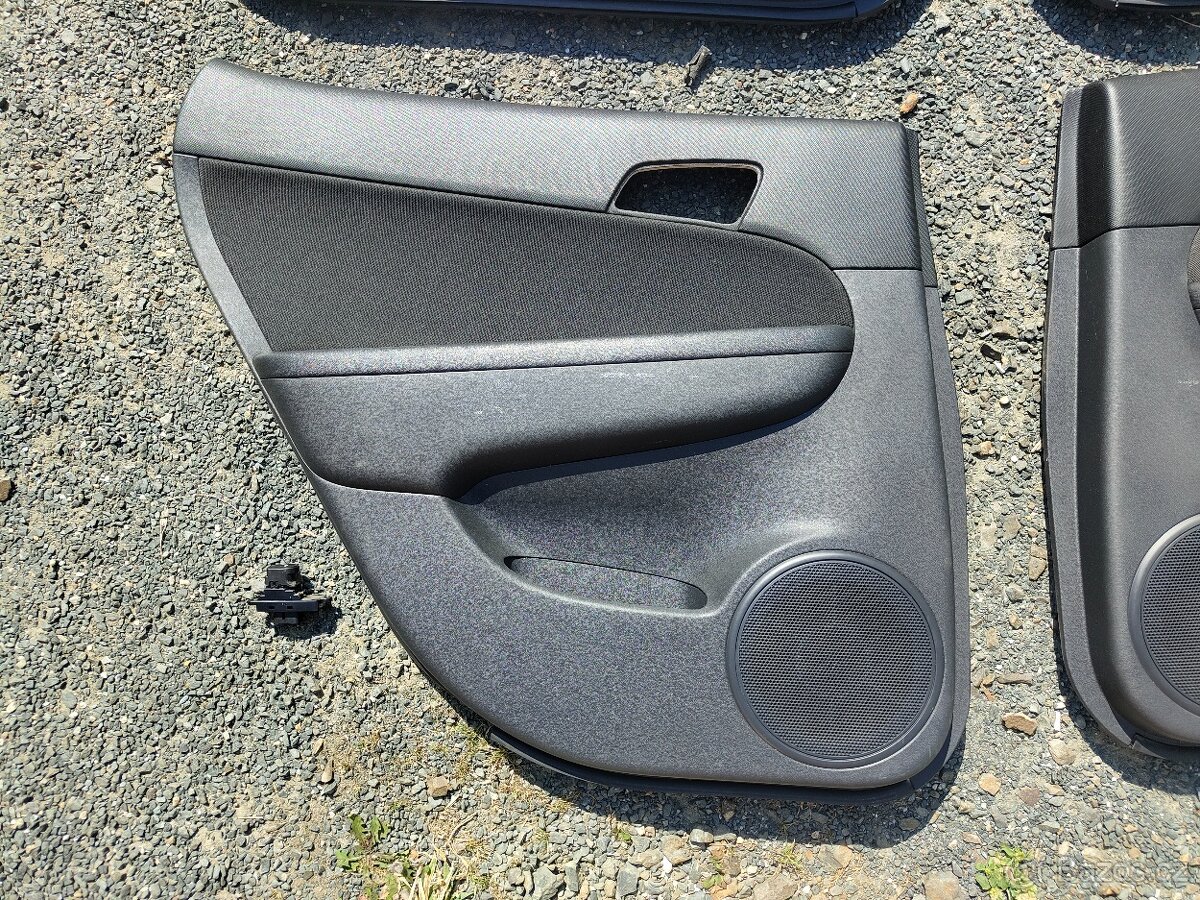 Tapeci Hyundai i30 - HB (2010 - 2012) - 4