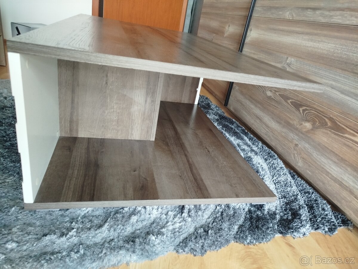 Prodám konferenční stůl - 4