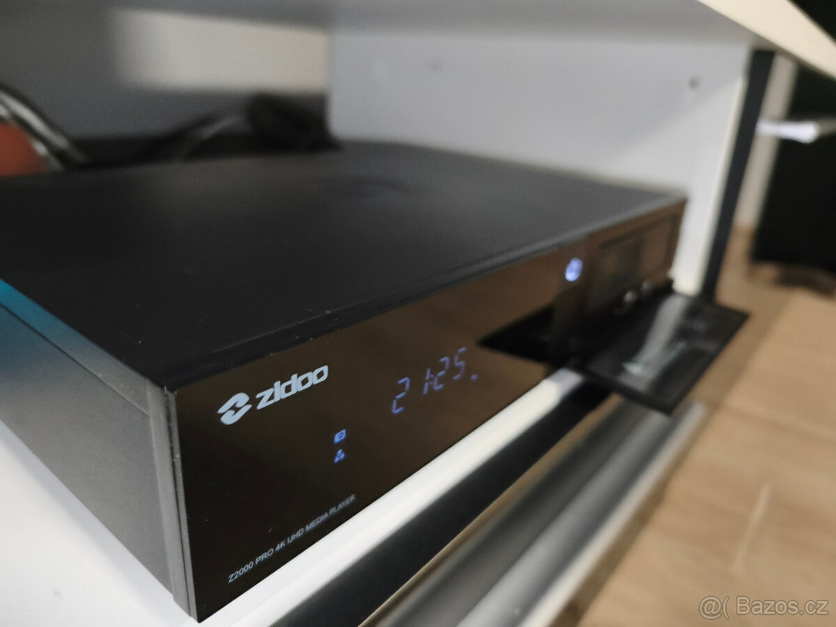 4K Projektor BenQ W1720 + 4K přehrávač Zidoo Z2000Pro - 4