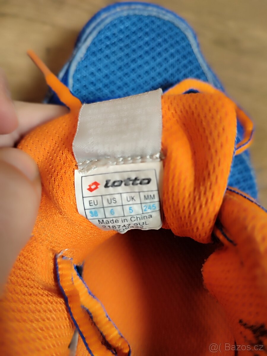 Sálové boty Lotto velikost 38 - 4