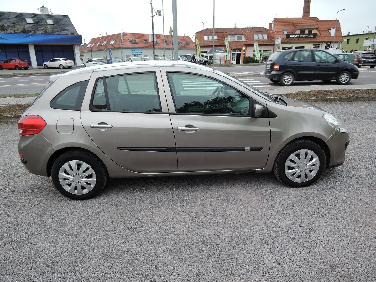 Renault Clio Grandtour 1,2 TCe Servis 2009 - 4