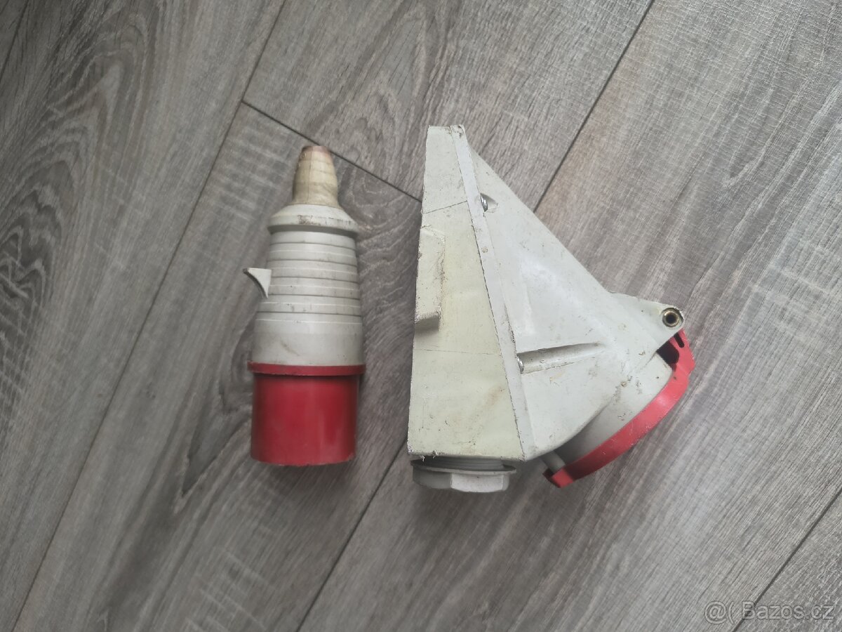 Jističe + zásuvky 380V - 4