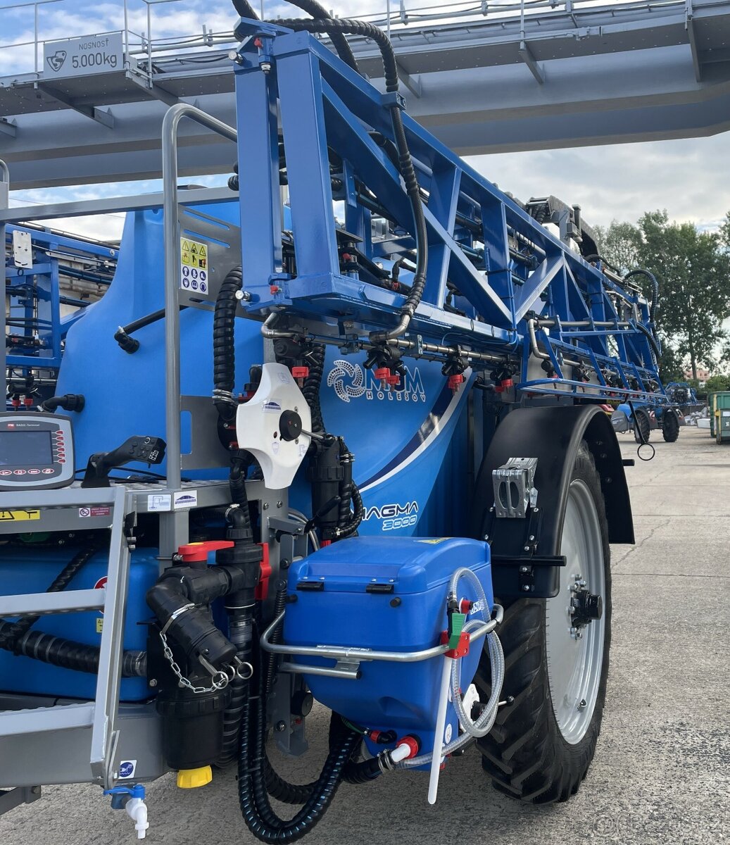 Postřikovač MGM 3024/18 - plná výbava, nový - výstavní kus - 4