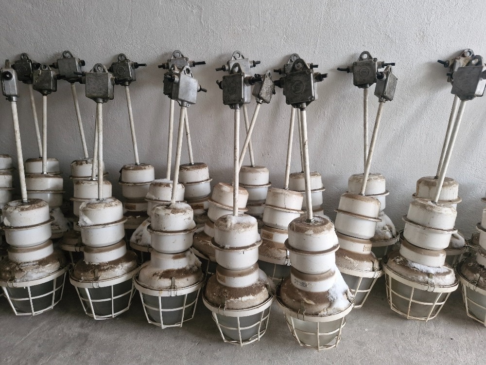 55x stare industrialni halove lampy - 4