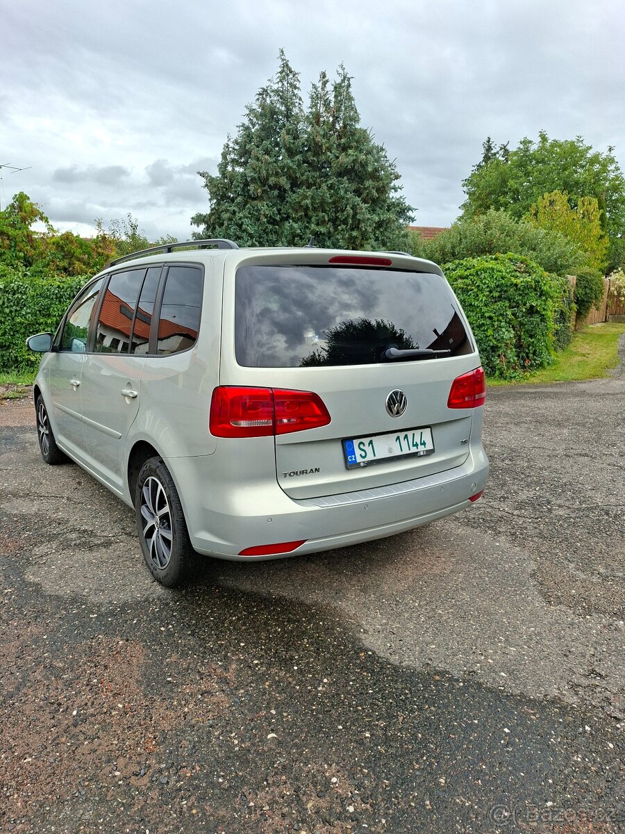 Vw Touran 1.4 TsI 103kw 2015 serviska - 4