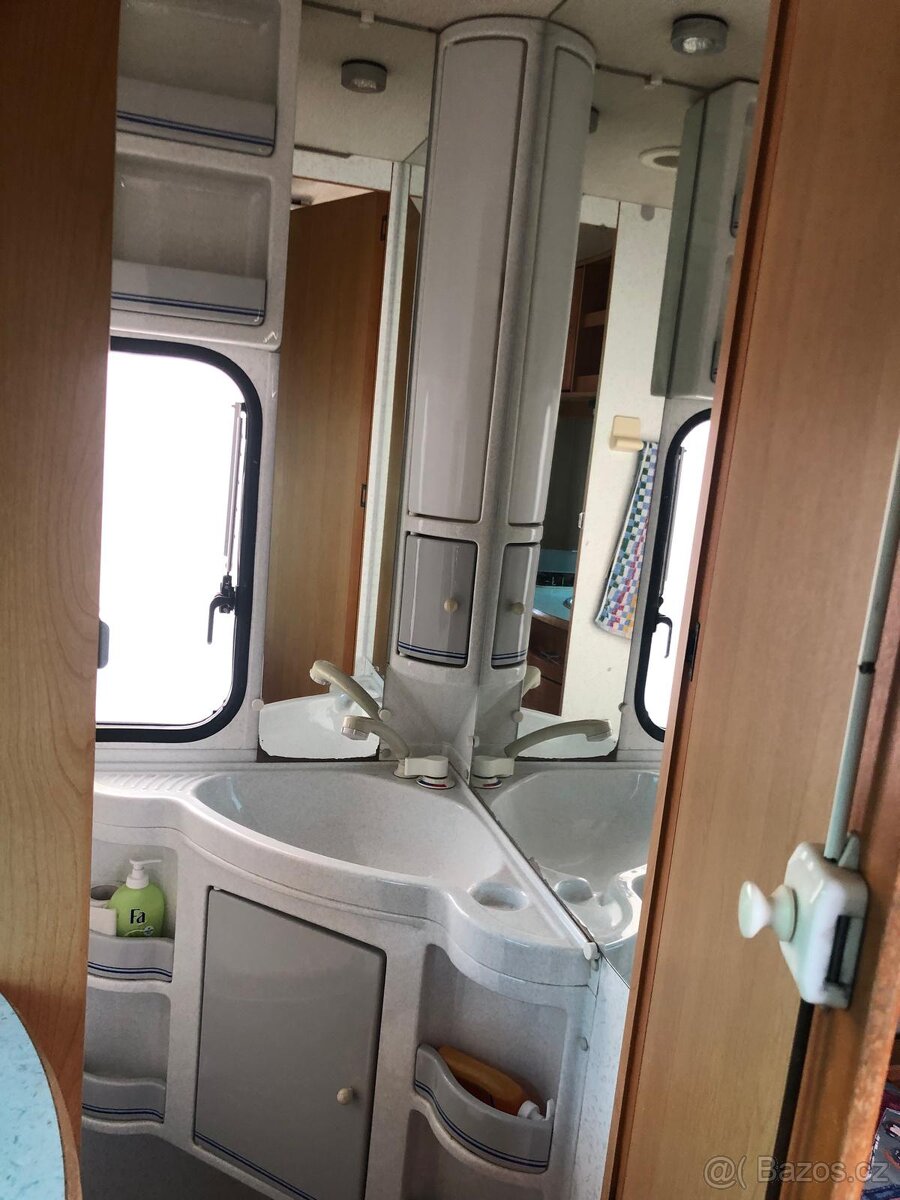 Pronájem karavanu 1000/den - 4