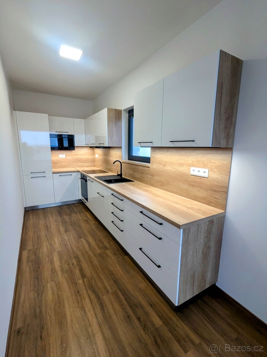 Pronájem 3+kk s terasou a parkováním v Hodoníně - 4