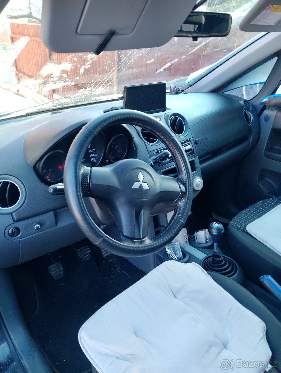 Mitsubishi colt 1.3 - 4