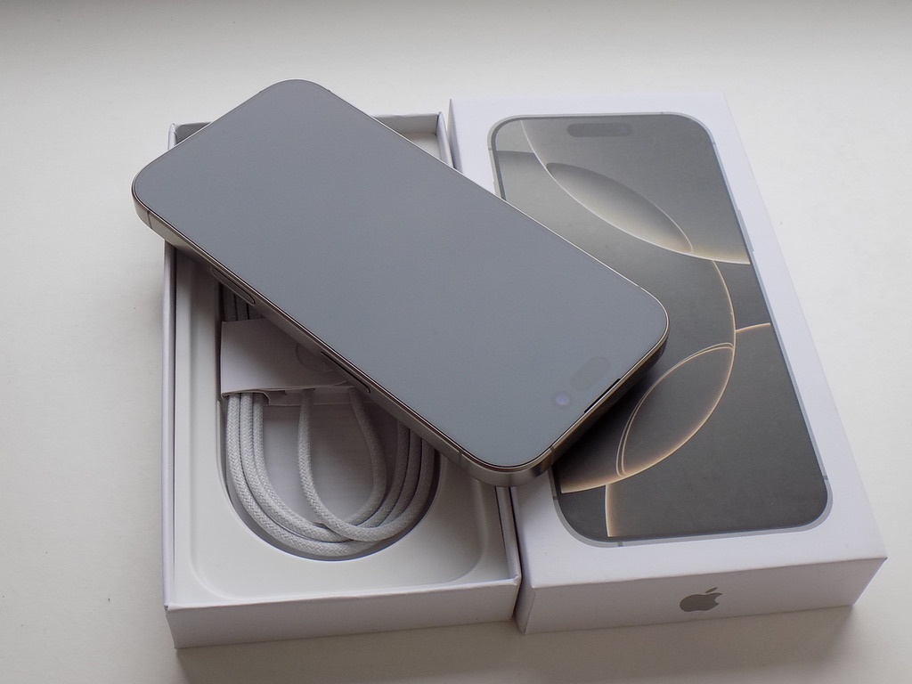  APPLE iPhone 16 Pro MAX 256GB Přírodní Titan - ZÁRUKA -TOP - 4