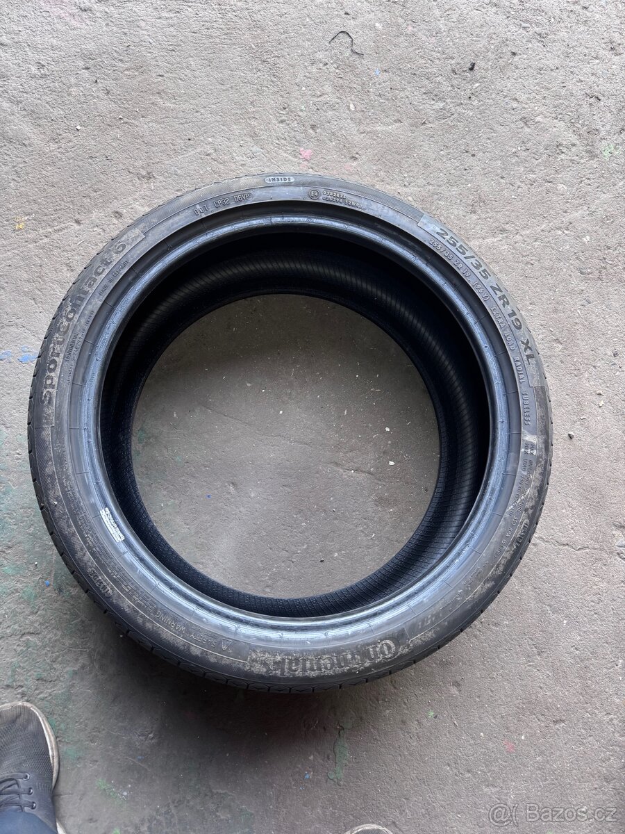 255/35 zr19 - 4