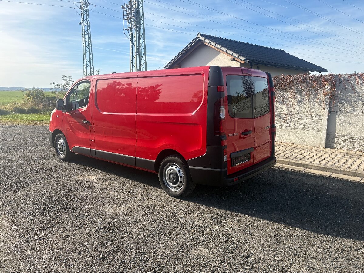 Renault Trafic long 1.6 DCI, 70KW 11/2017 175000km NOVÁ STK - 4