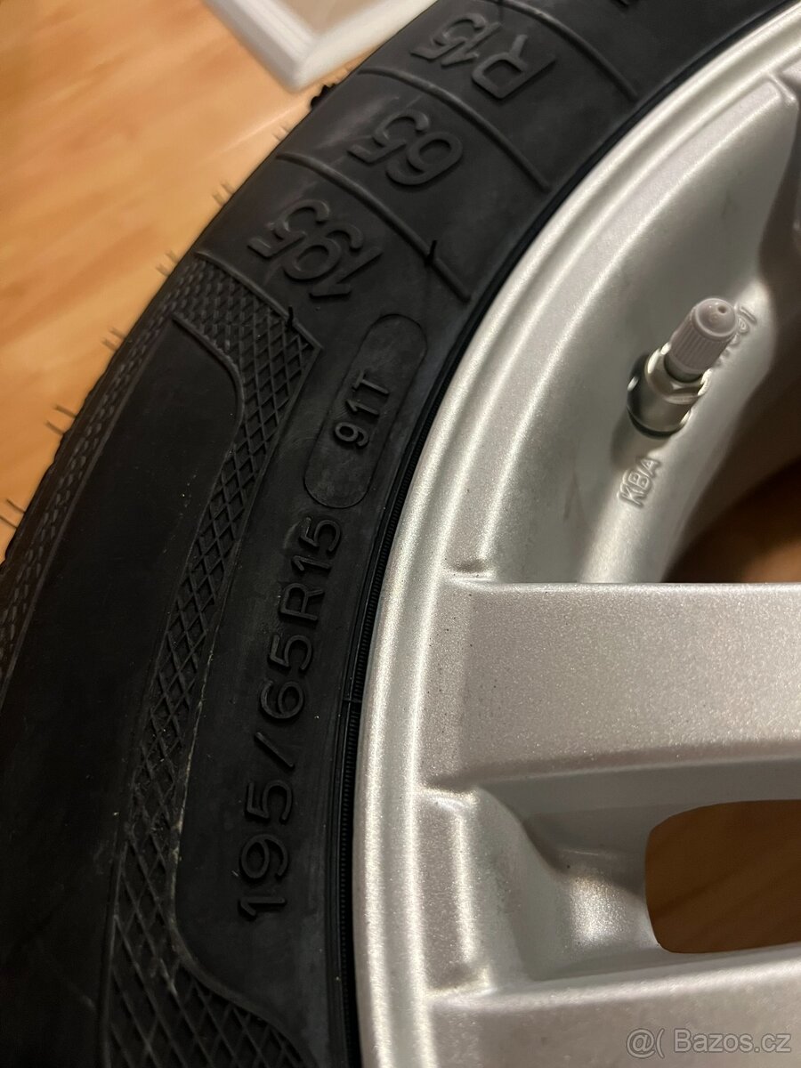 15" zimní pneu KIA 195/65 R15 91T, 6.5JX15/ET45 - 4