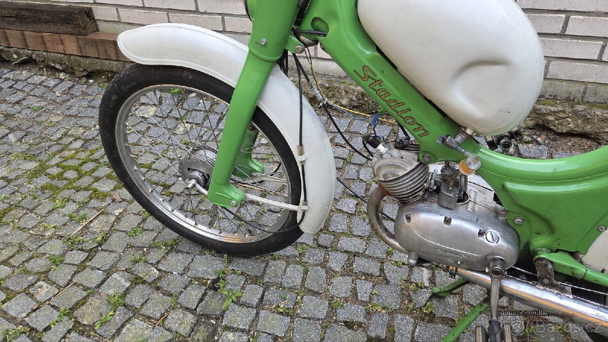 Stadion S22 s kartiickou - 4