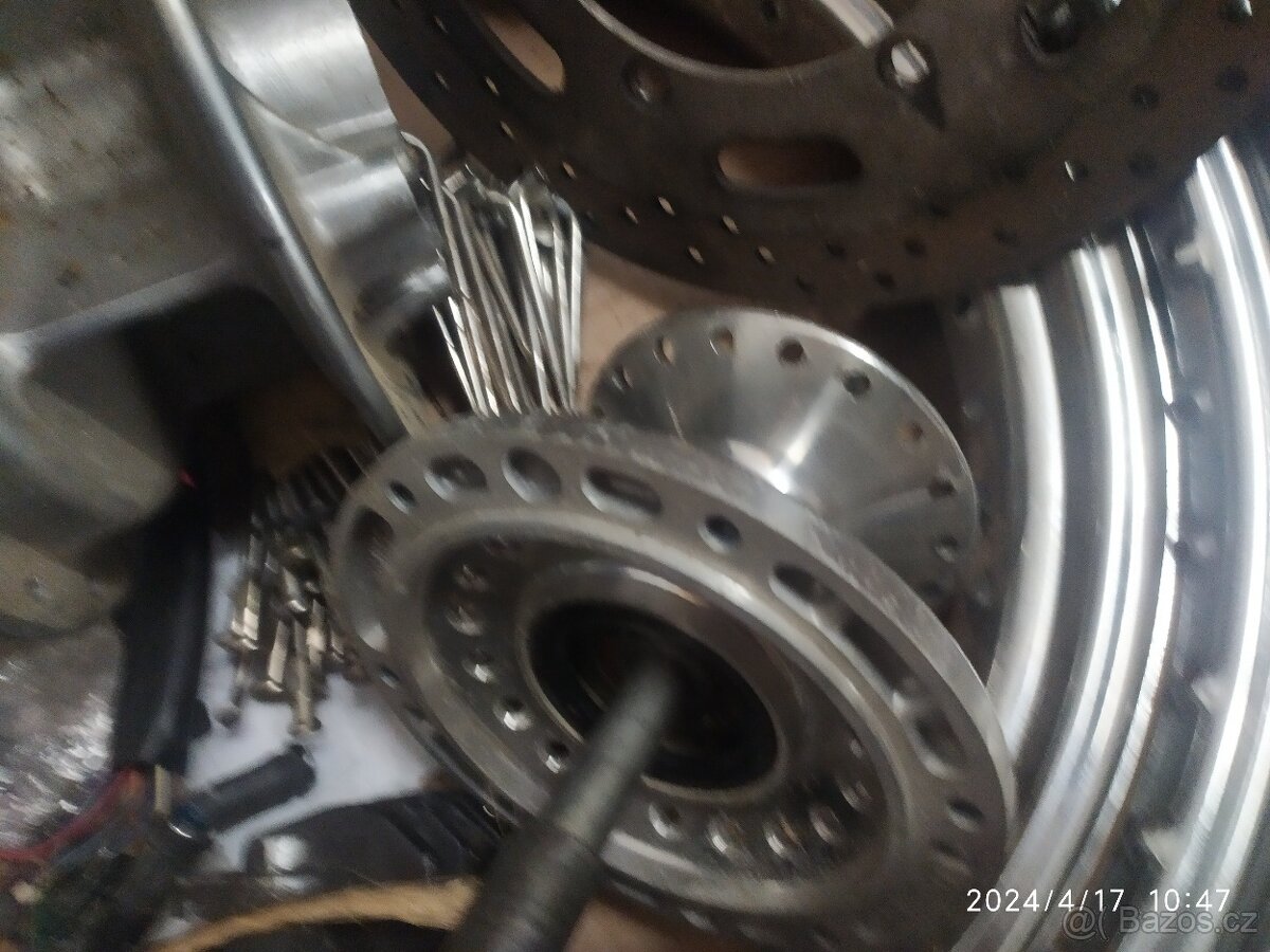 Drátěná kola Triumph Bonneville - 4