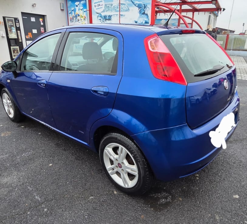 Prodám Fiat Grande Punto 1.4 i 57 kw Rv 2008 - 4