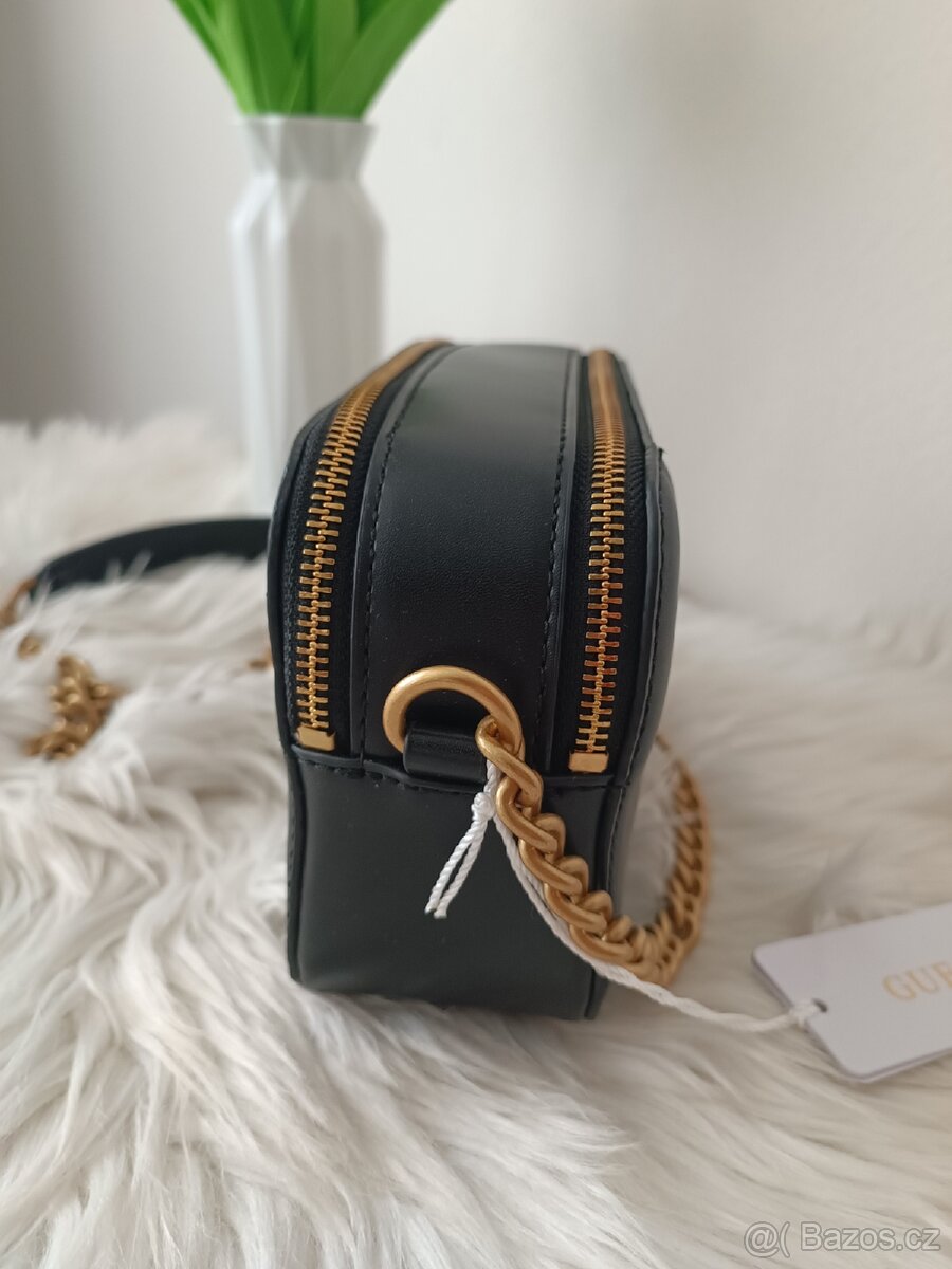 Černá crossbody kabelka Guess - 4