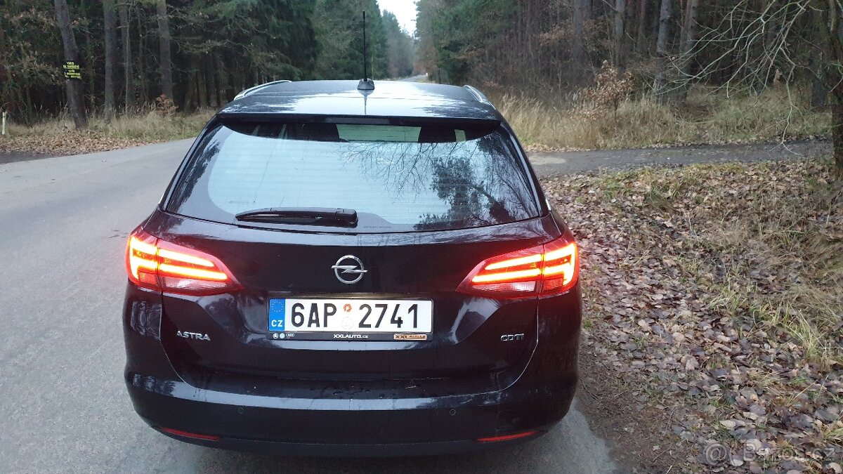 Opel Astra combi - 4