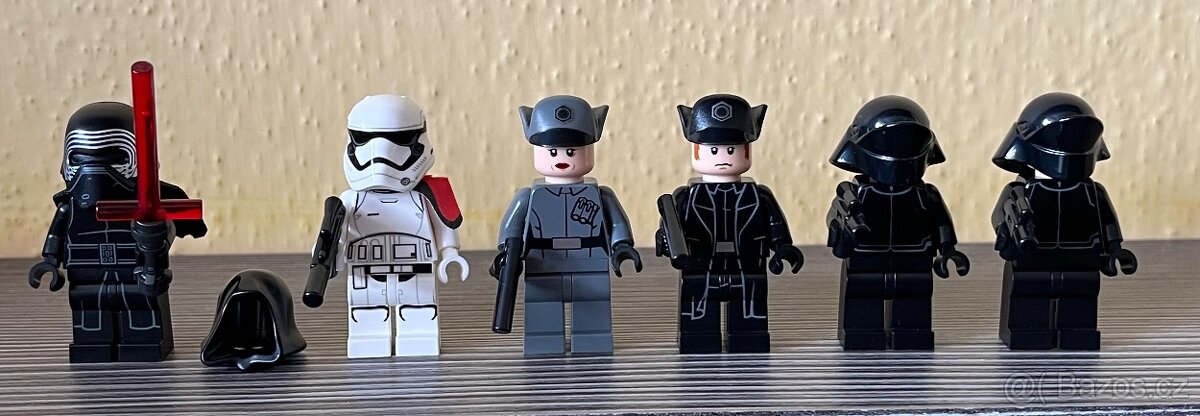 Lego Star Wars - Kylo Ren’s Command Shuttle (75104) - 4