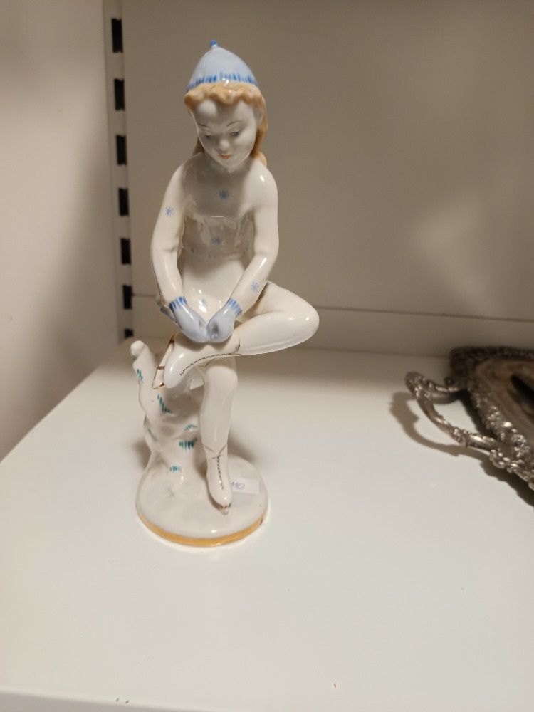 Keramické sošky. - 4