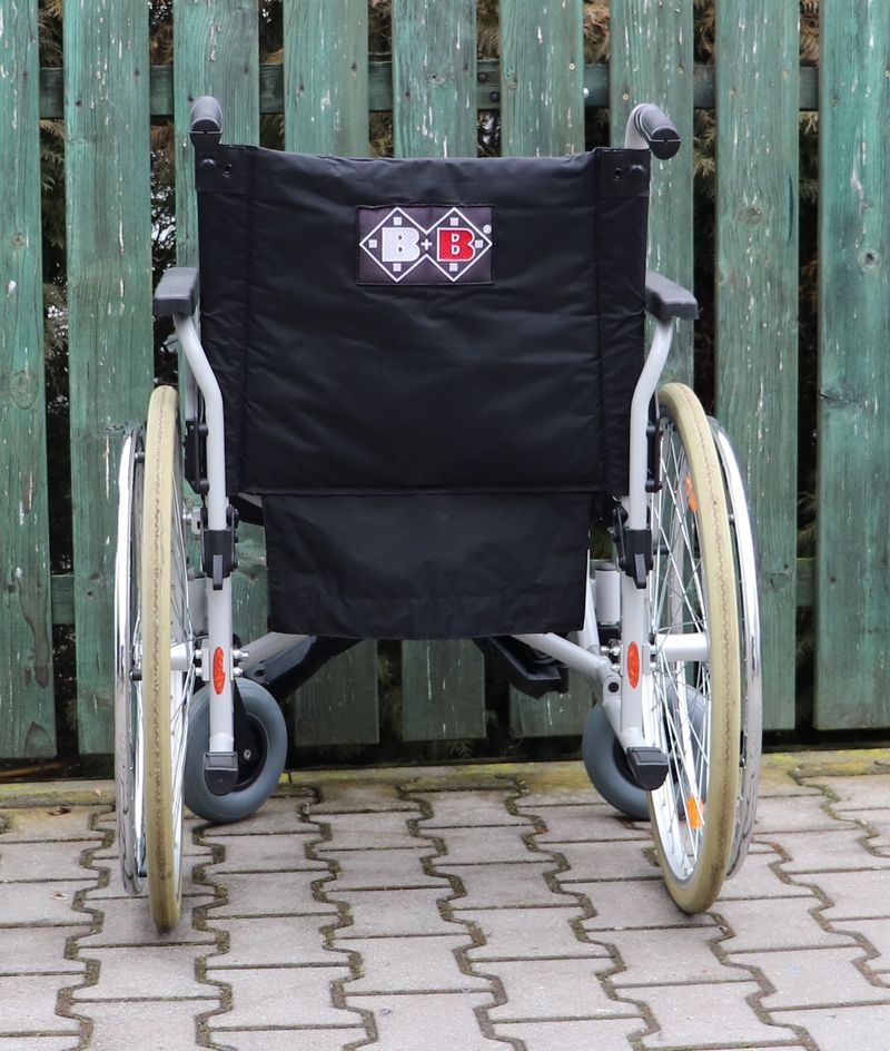 081-Mechanický invalidní vozík B+B. - 4