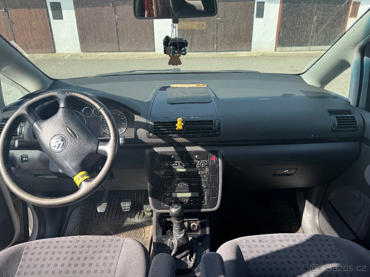 VW Sharan 2003 . - 4