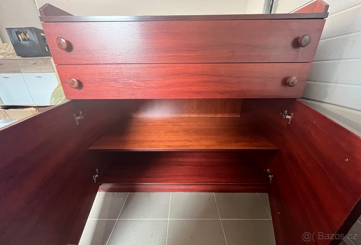 Přebalovací pult - 4