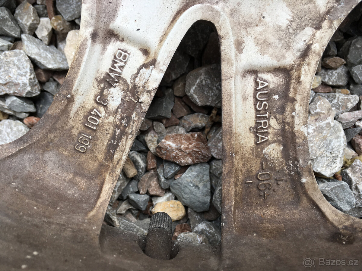 8Jx17 Dezent alu kola na Transportera, Multivana - 4