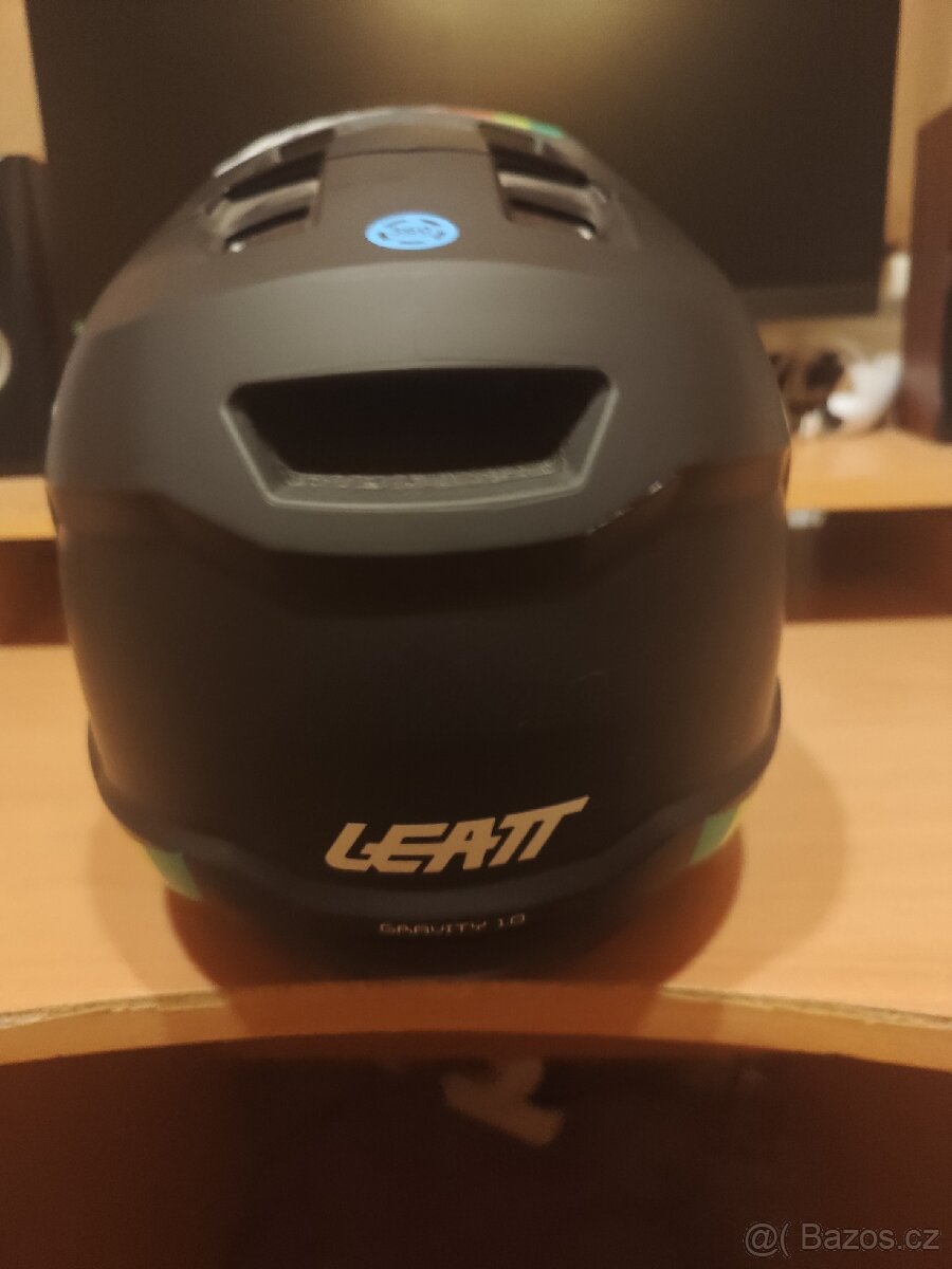 Prodám integrální helmu Leatt MTB 1.0 DH - 4
