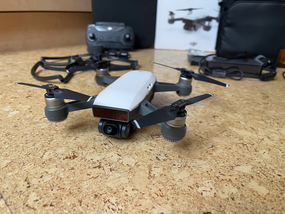 DJI Spark – Fly More Combo - 4