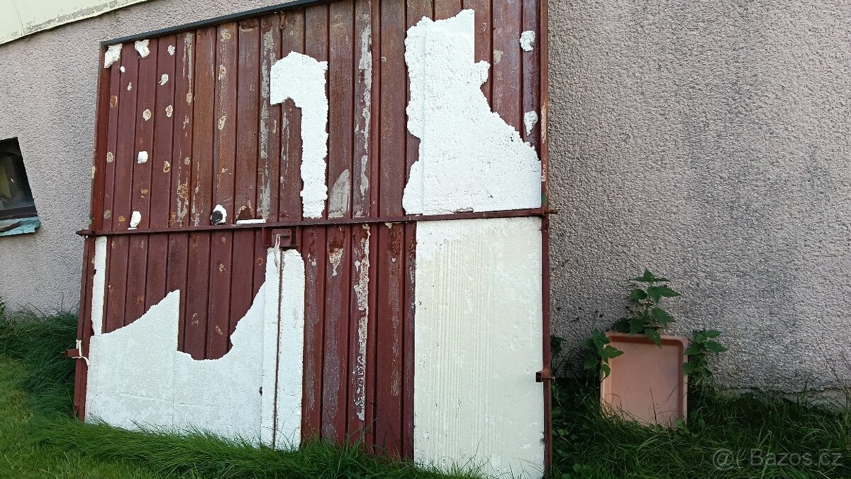 Prodám plechová garážová vrata - 4