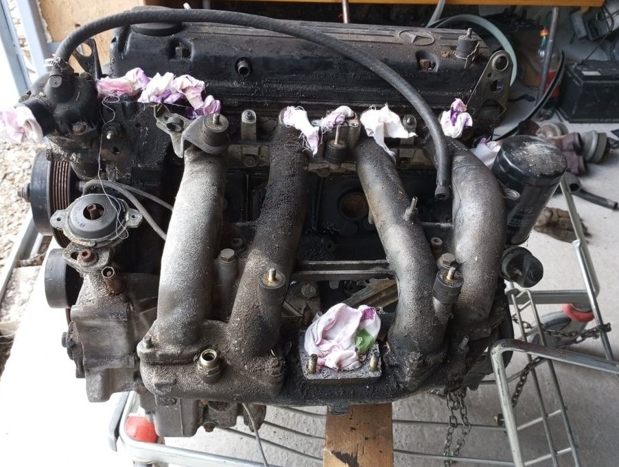 Motor Mercedes Benz W201 190E, W124 2.0 L, 90 kW - 4