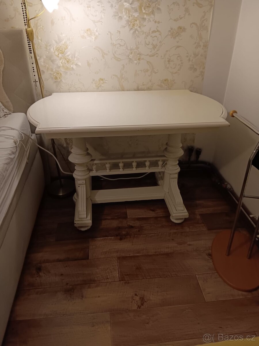 Starožitná dámská toaletka a stůl - 4