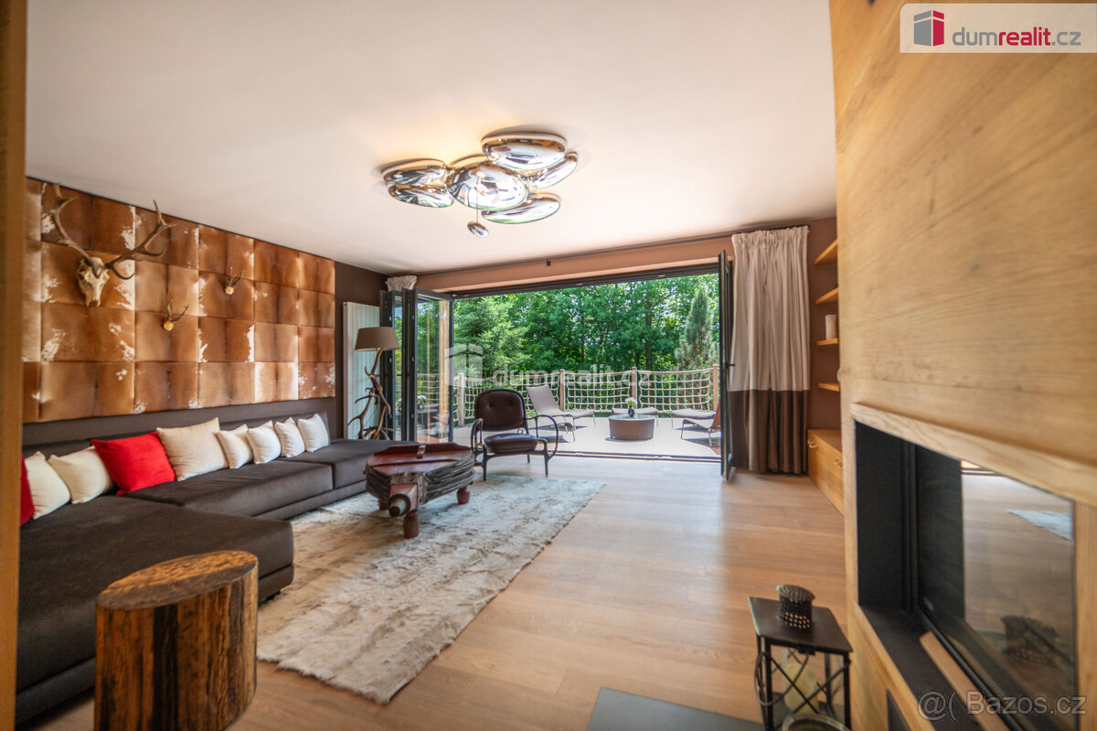 K prodeji, reprezentativní sídlo, rodinný dům 5+kk s terasou - 4