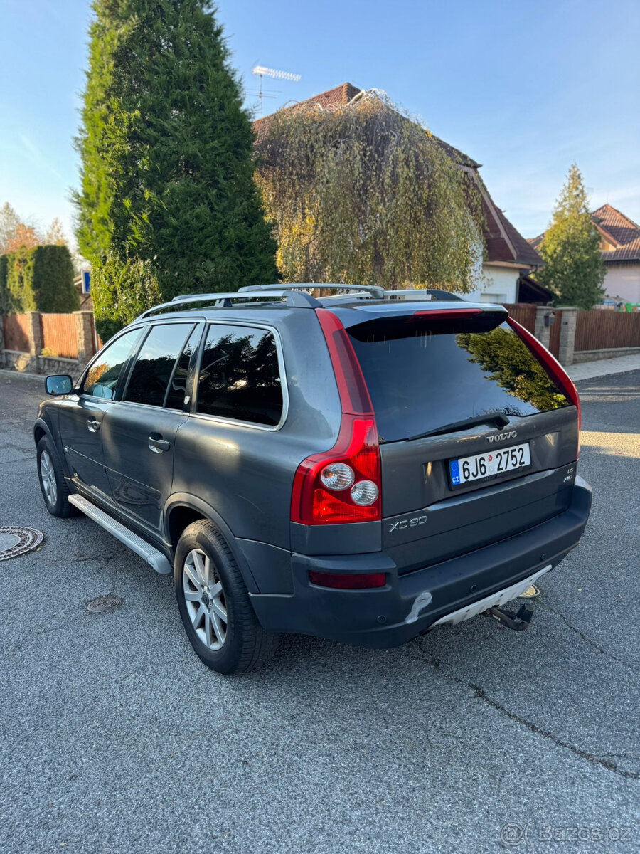 Volvo XC90, D5 AWD, 2.4 diesel – 7 míst - 4