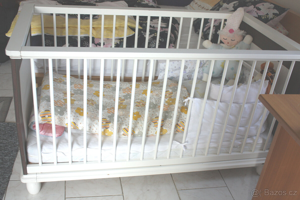 dřevěná postýlka s matrací - 4