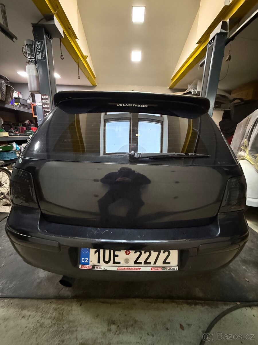 Golf 2.3 VR5 - 4