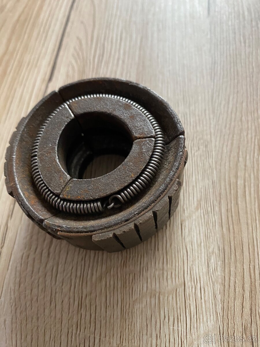 Odstediva spojka Vari - 4