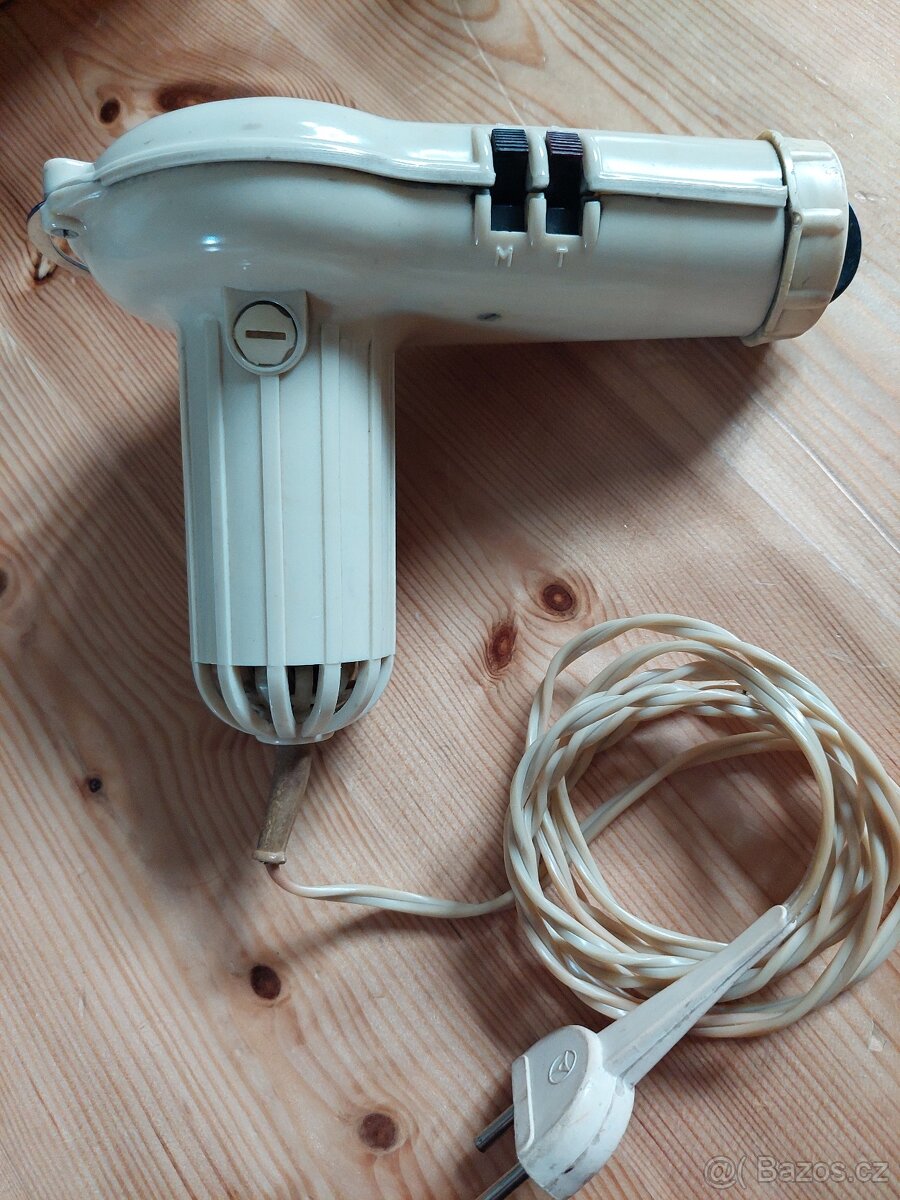 Fén EM521 s příslušenstvím - 4