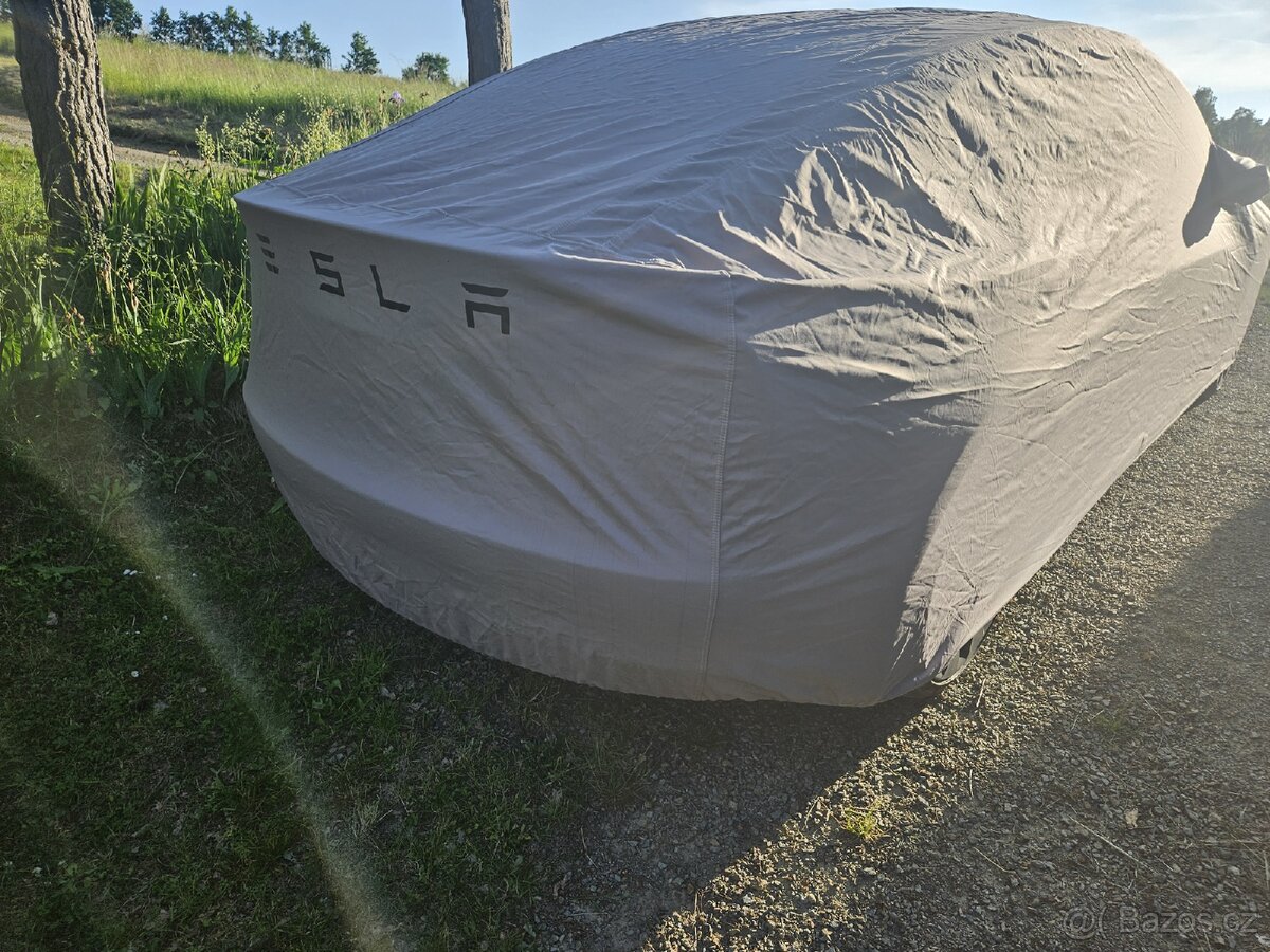 Venkovní plachta pro Tesla model 3 - 4