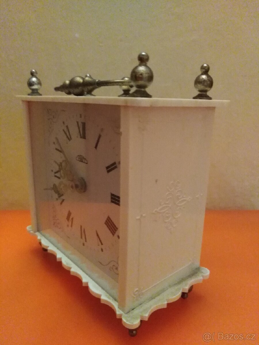 Retro budík - 4