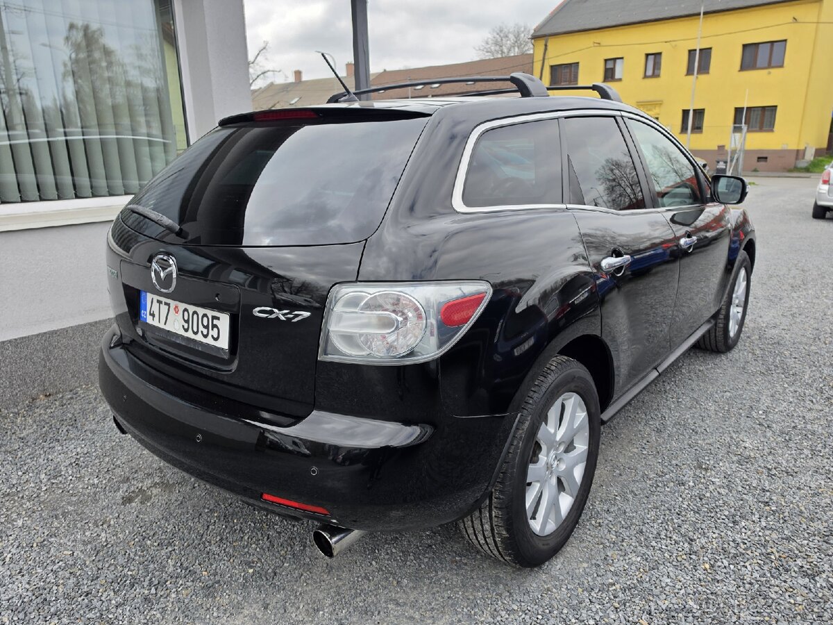 Mazda CX-7
2 3 i Bose 4x4 - 4