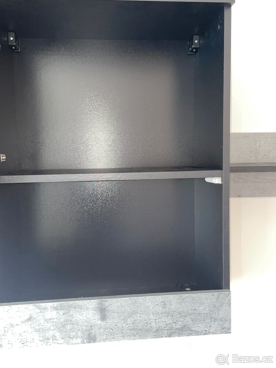 Prodám menší obývákovou stěnu - 4