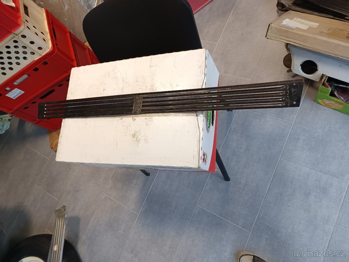 ŠKODA LS,GLS ZADNÍ LIŠTA ČELA- NOVÁ ULOŽENKA - 4