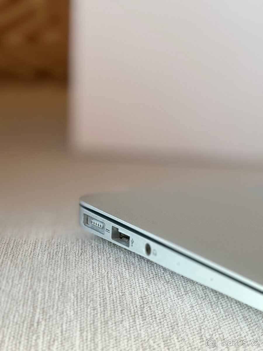 13” MacBook Air 2017 128GB - 4